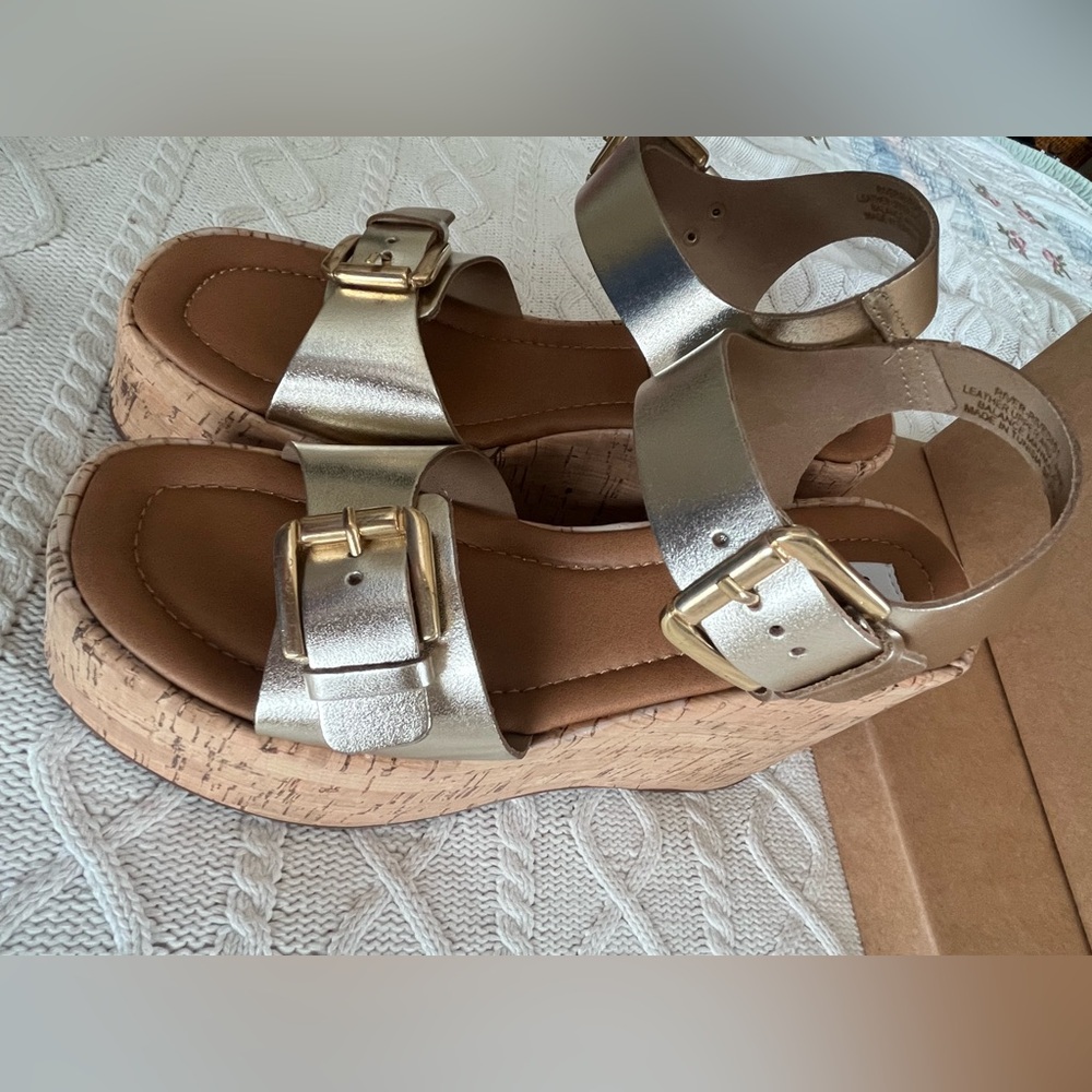 Steve Madden Cork-Textured Platform Wedge Sandals Gold Leather SZ 9 - Picture 15 of 15